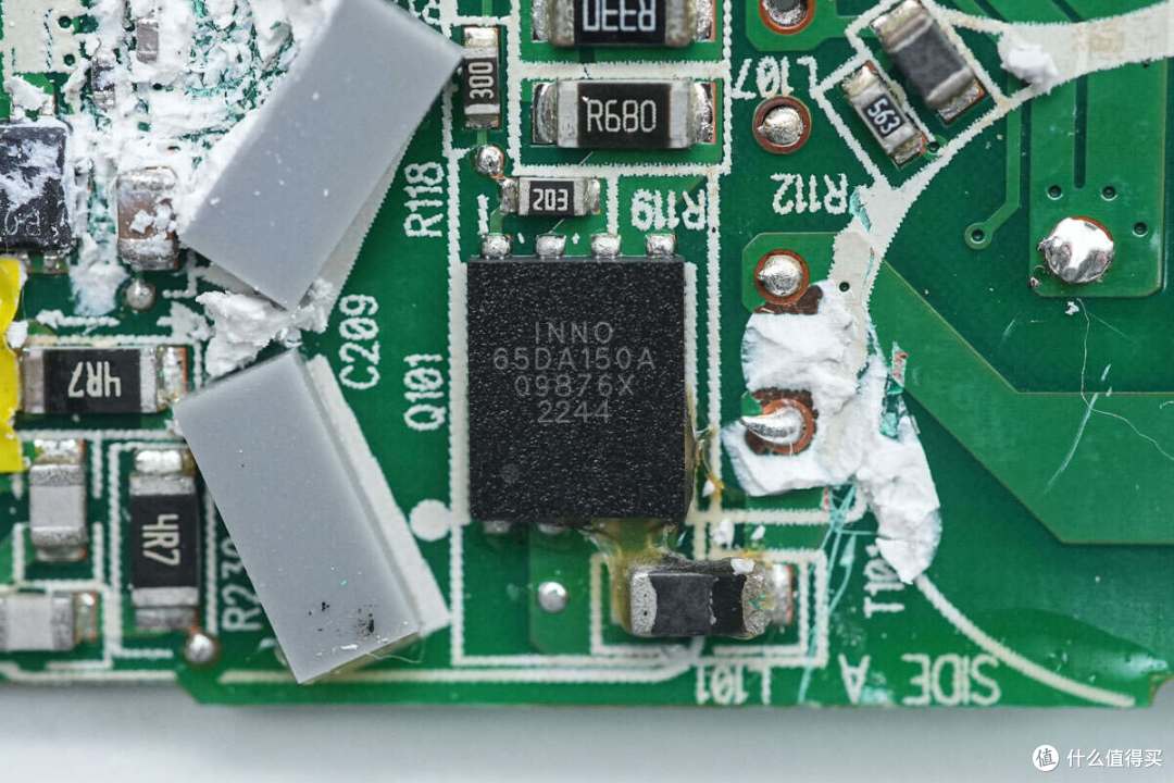 拆解报告:LG 65W USB-C氮化镓快充充电器LP65WFC20P-NJ