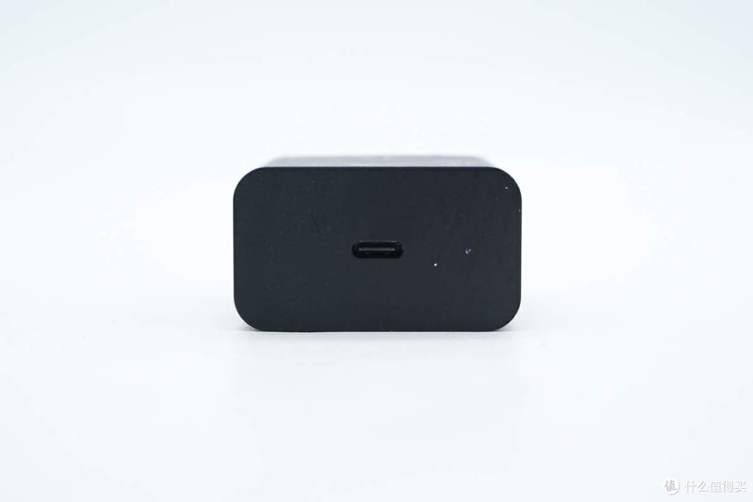 拆解报告:LG 65W USB-C氮化镓快充充电器LP65WFC20P-NJ