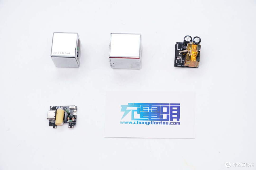 拆解报告：CHIC&TECHIE奇克来福30W旋转充电器C030