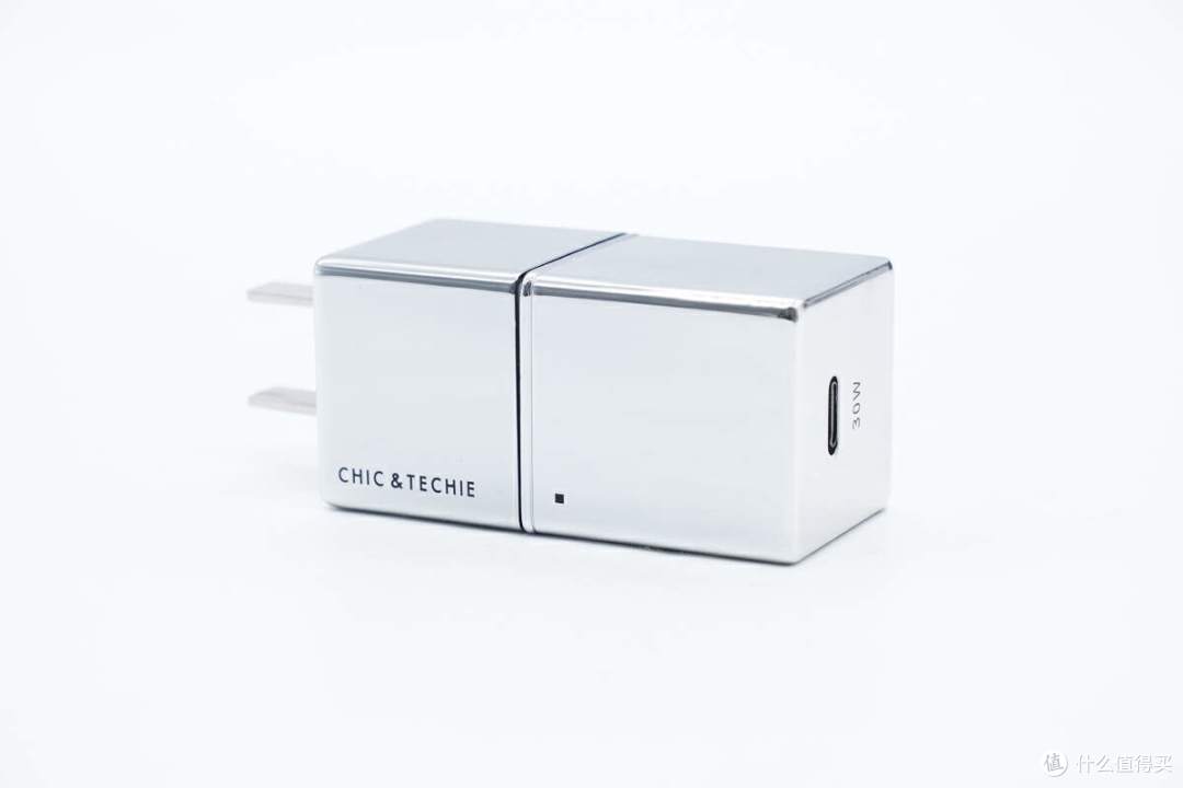 拆解报告：CHIC&TECHIE奇克来福30W旋转充电器C030
