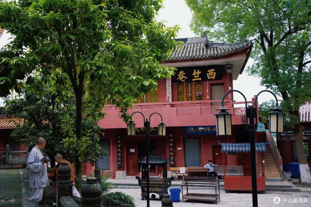 200住套房!美食美景自成一派!这个反向旅游小城真的香!
