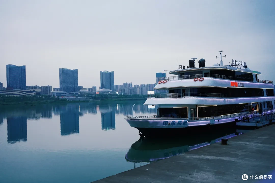 200住套房!美食美景自成一派!这个反向旅游小城真的香!
