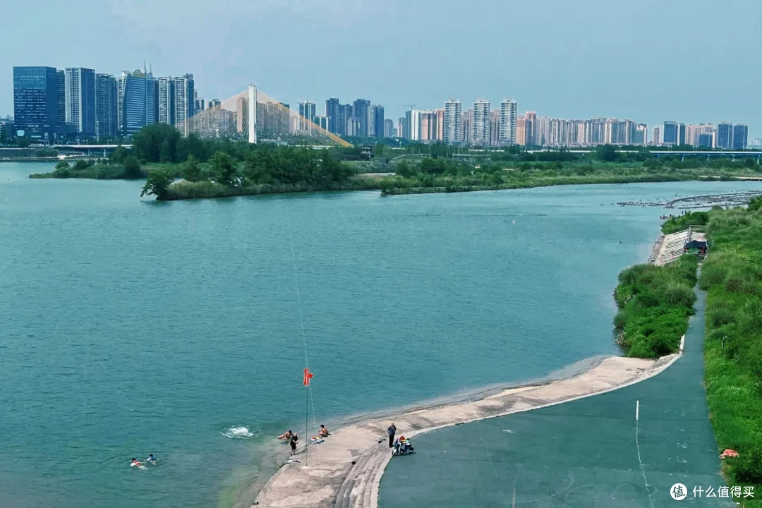 200住套房!美食美景自成一派!这个反向旅游小城真的香!