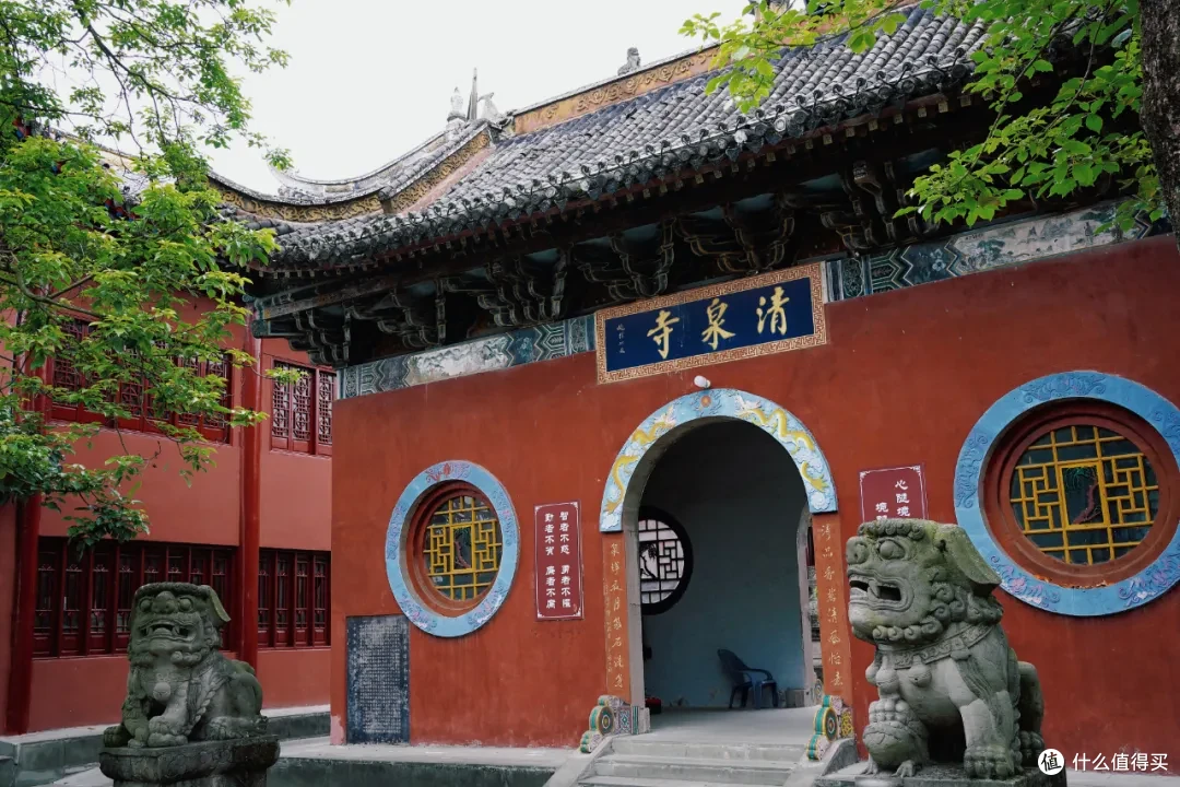 200住套房!美食美景自成一派!这个反向旅游小城真的香!