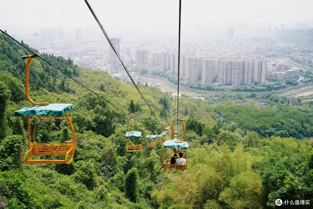 200住套房!美食美景自成一派!这个反向旅游小城真的香!