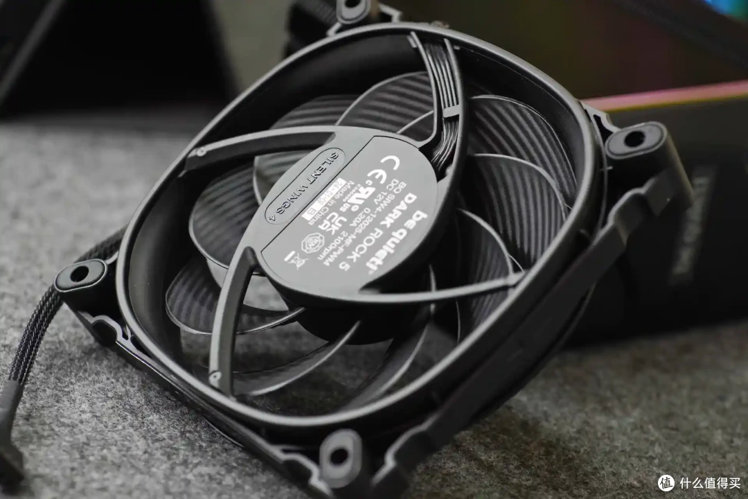 超级静音,210W TDP,德商德静界 DARK ROCK 5风冷散热器使用体验