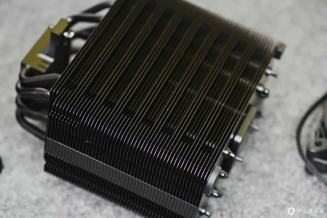超级静音,210W TDP,德商德静界 DARK ROCK 5风冷散热器使用体验