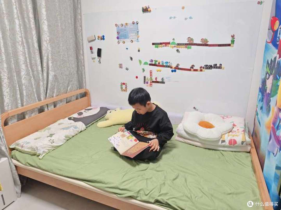 新房装修,孩子的卧室如何选择吸顶灯?