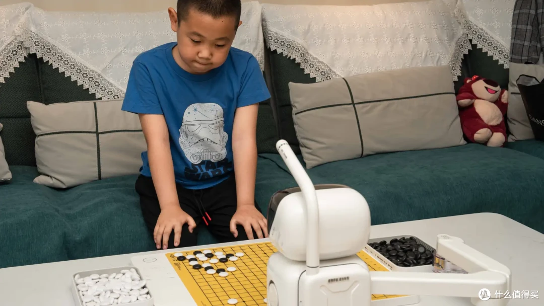 智能围棋手上线丨与元萝卜AI围棋机器人对弈的新体验