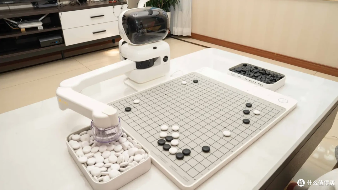 智能围棋手上线丨与元萝卜AI围棋机器人对弈的新体验