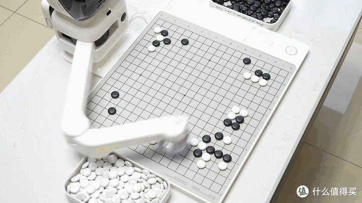 智能围棋手上线丨与元萝卜AI围棋机器人对弈的新体验