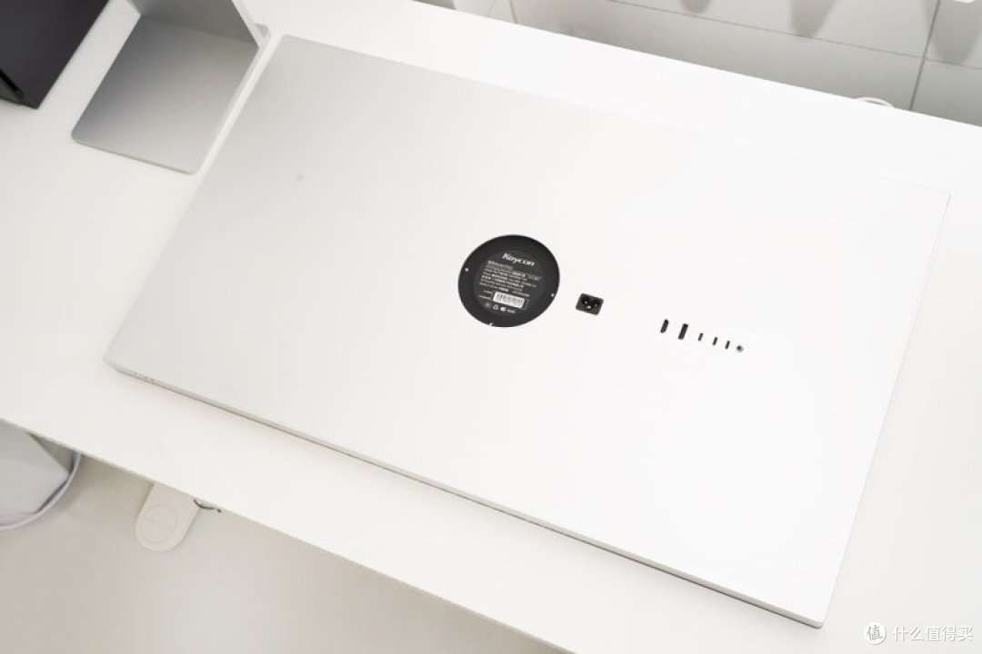 酷优客P32U32寸4K显示器使用评测:性价比与极简美学的完美结合