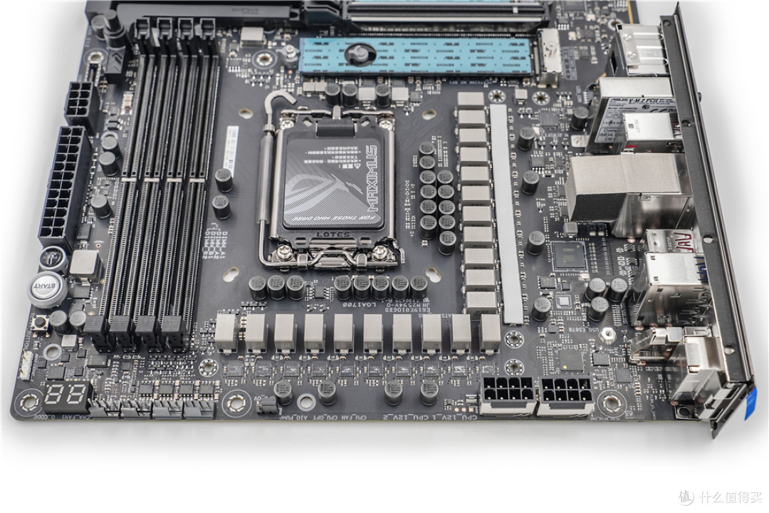 独一无二的专属设计——abee PIXEL TWO像素2机箱+ROG MAXIMUS Z790 DARK HERO主板+索泰4080 SUPER装机