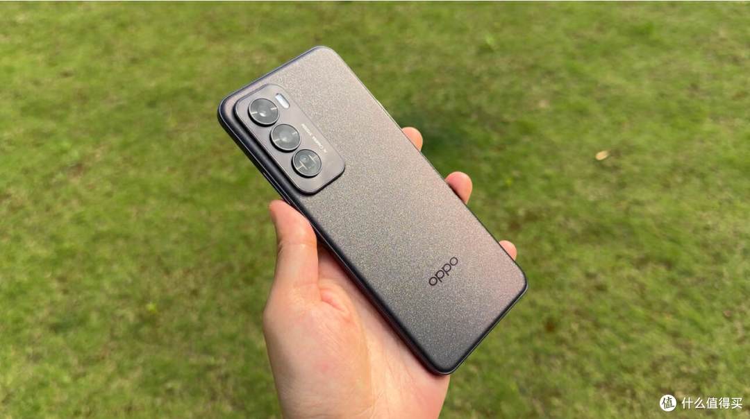 iPhone用户傻眼了，OPPO Reno12是来砸场子的？