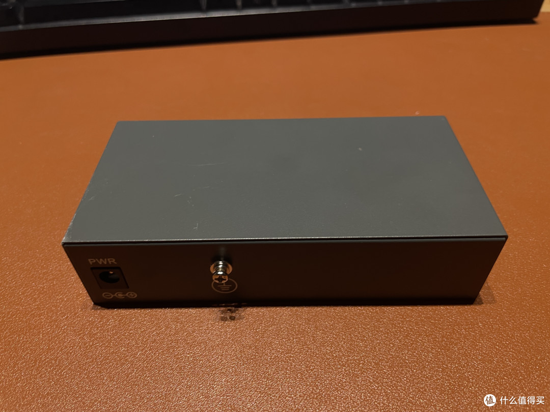 【2.5G交换机】地球威视/洪亚威视 DQ-SH1105 - 5口2.5G+1口万兆交换机拆解 全网首拆
