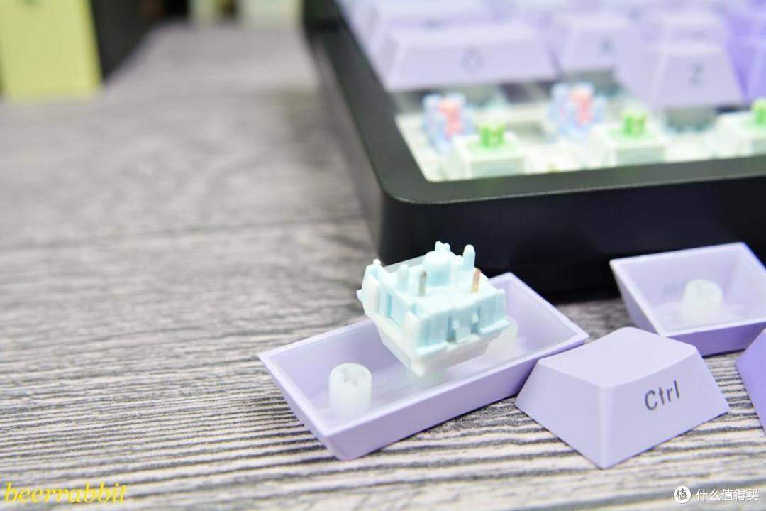 达尔优 EK87 PRO三模机械键盘:渐变侧刻高颜值