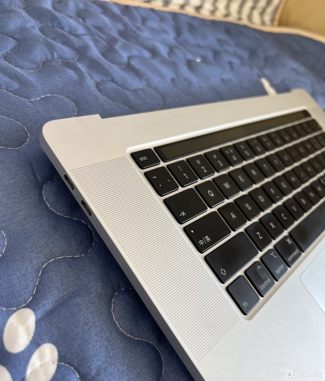 1700的MacBook Pro旗舰香不香?