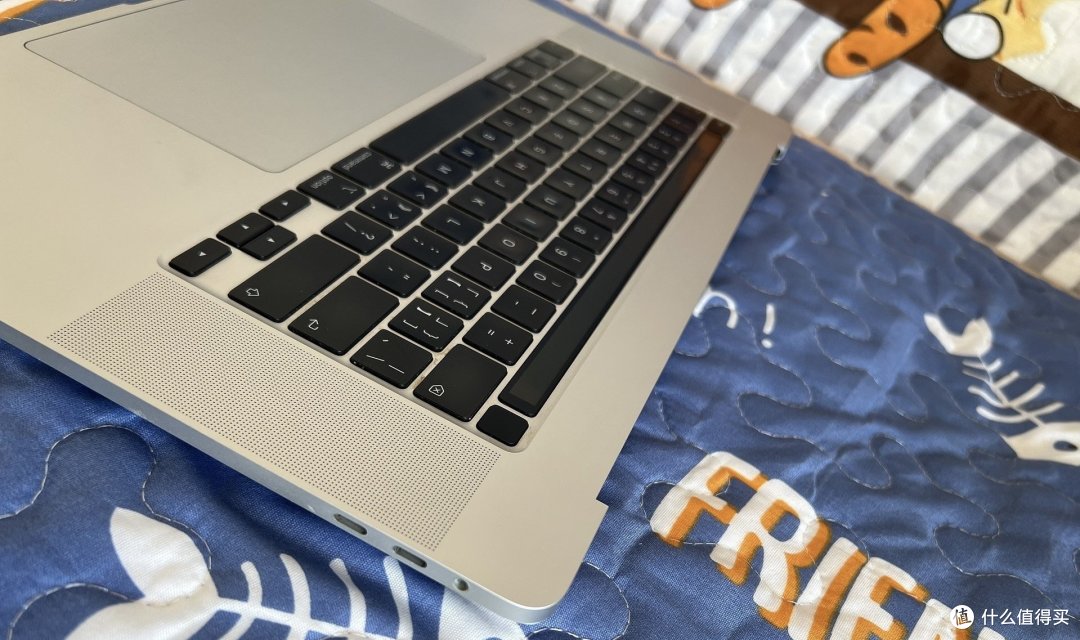 1700的MacBook Pro旗舰香不香?