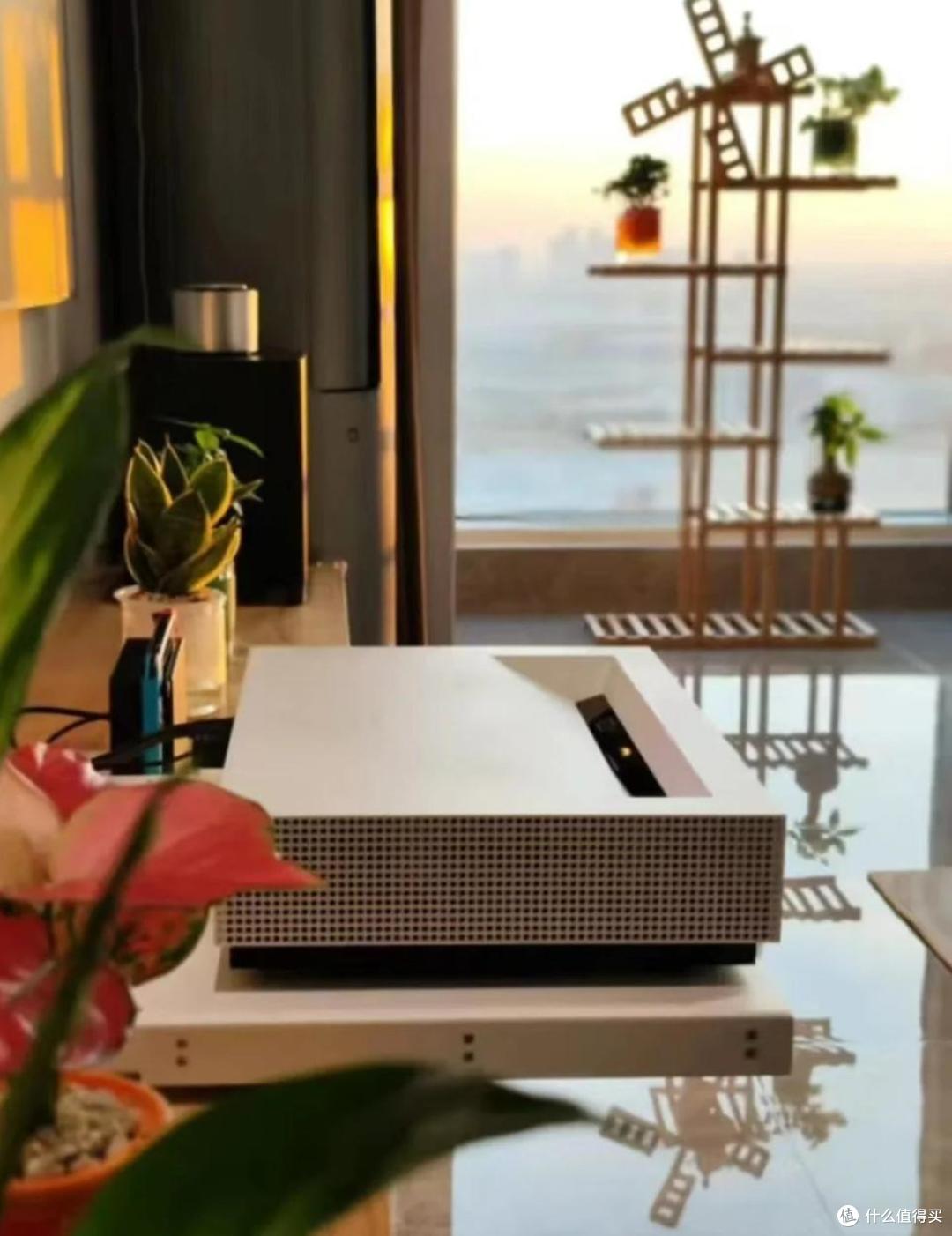 激光电视哪个牌子好?2024最建议买这三个:性价比高,口碑公认!