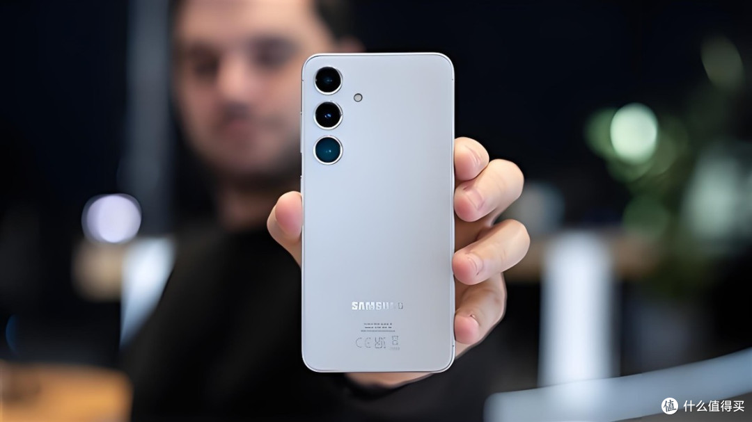 618突降1700元,骁龙8gen3 三星ltpo屏 装甲铝边框_安卓手机_什么值得