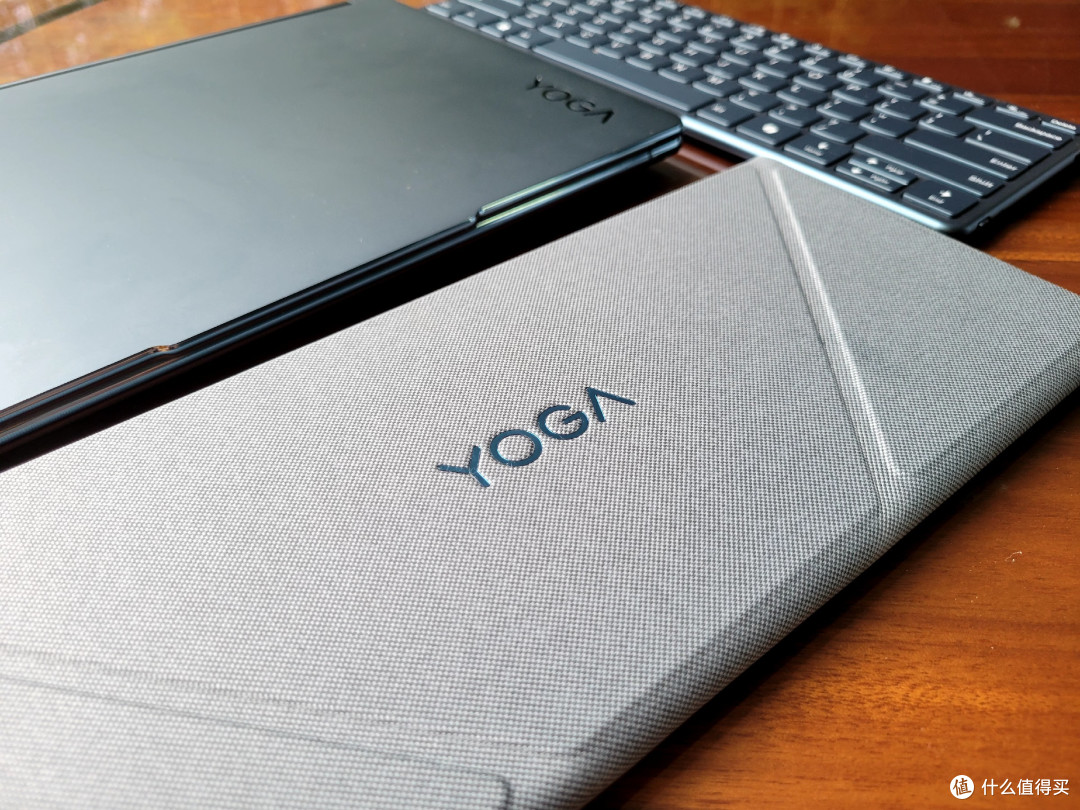 YOGA Book 9i 元启版 体验报告——多一面的YO等生