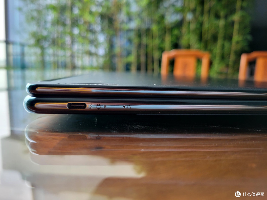 YOGA Book 9i 元启版 体验报告——多一面的YO等生