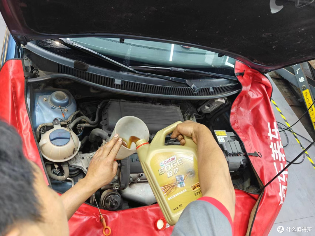 08款POLO劲情更换嘉实多极护5W40机油#京东养车#买正品嘉实多机油来京东