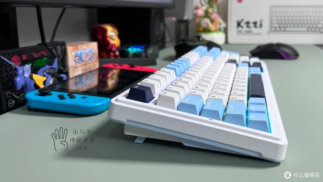 手感扎实,灯效出彩,珂芝K98三模机械键盘游戏办公两相宜