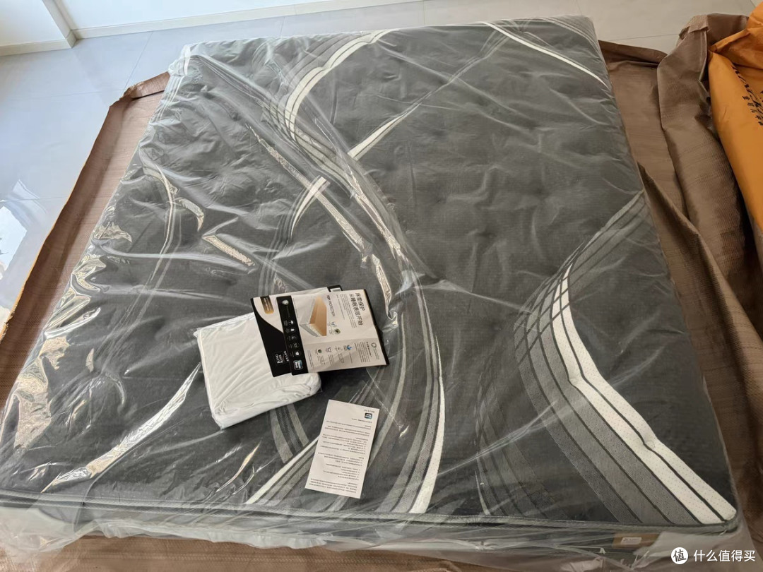 闺蜜说我家的床垫值10W，要不要告诉