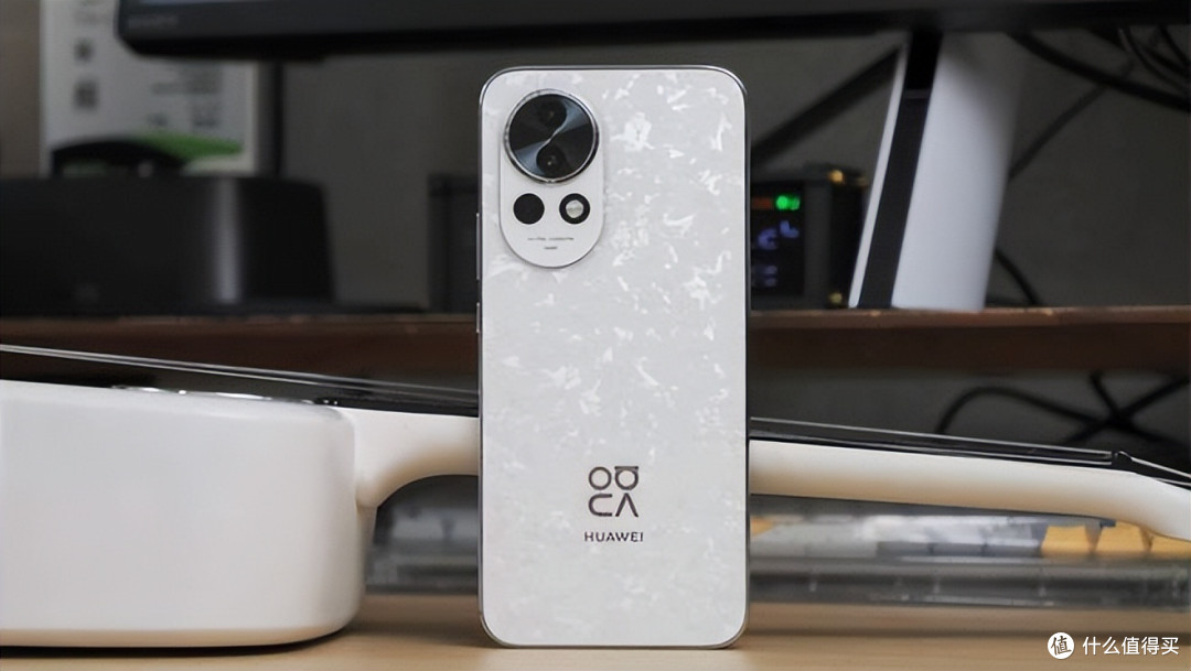 华为:100w快充 麒麟8000芯 鸿蒙4.0 美颜6000万,售价亲民!