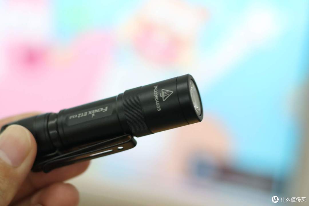 全新升级Fenix E12 V3.0,射程更远亮度更高的EDC手电