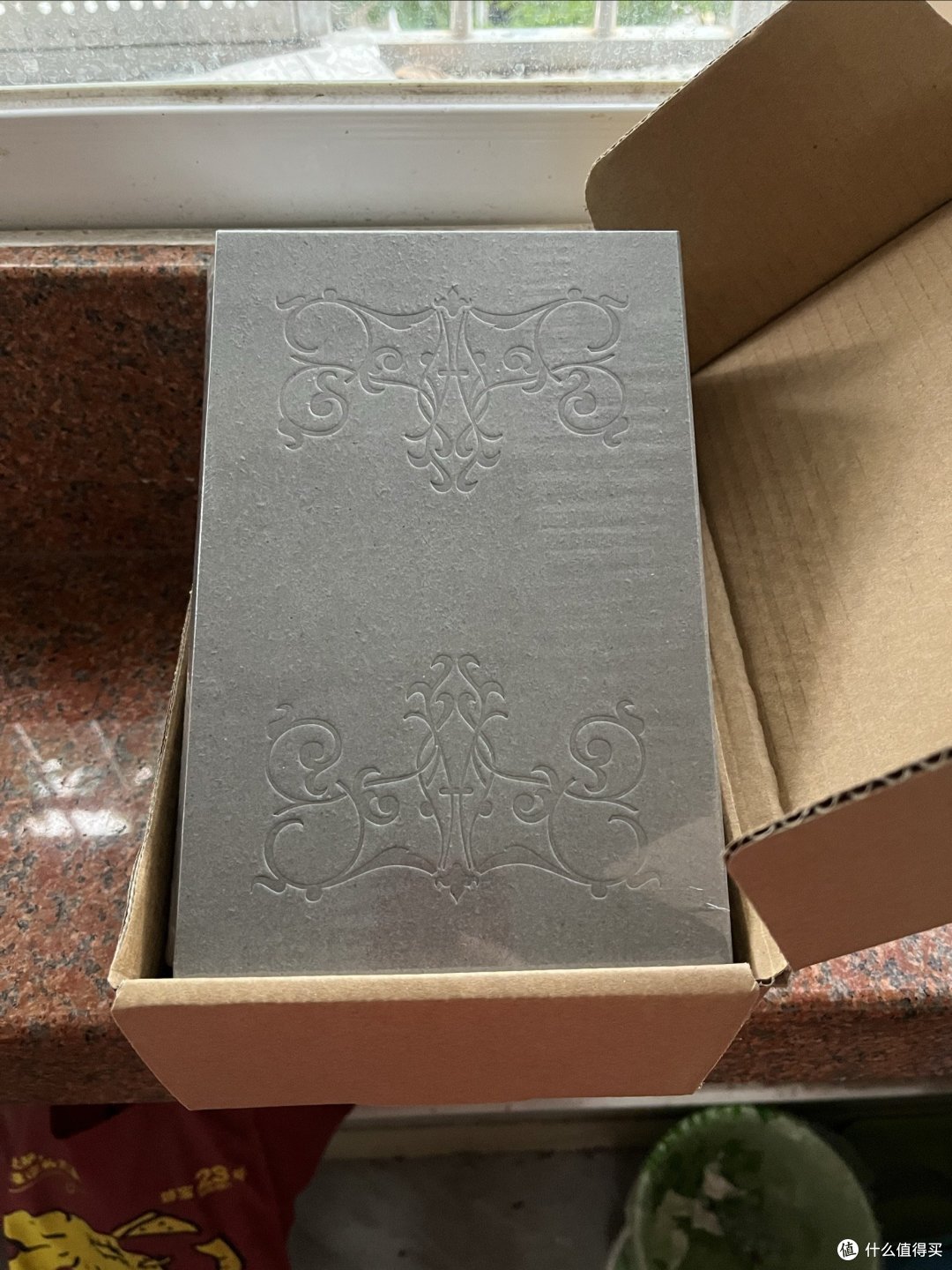 世界就是一个巨大的名利场