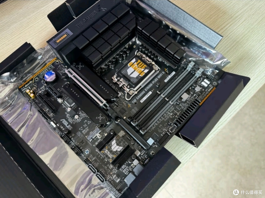 揭秘电脑内部世界_主板_什么值得买