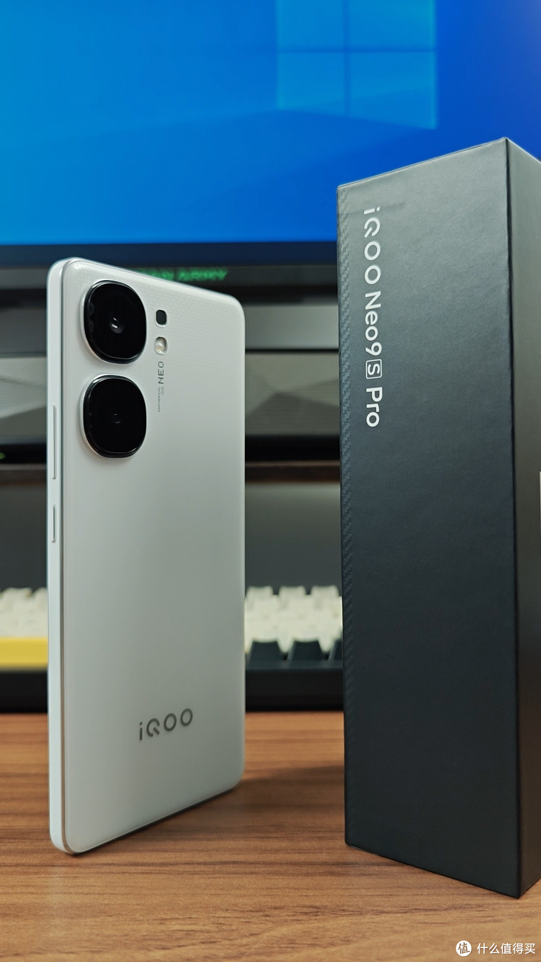 聊一聊 iQOO Neo9S Pro 的外观设计你们还满意吗？