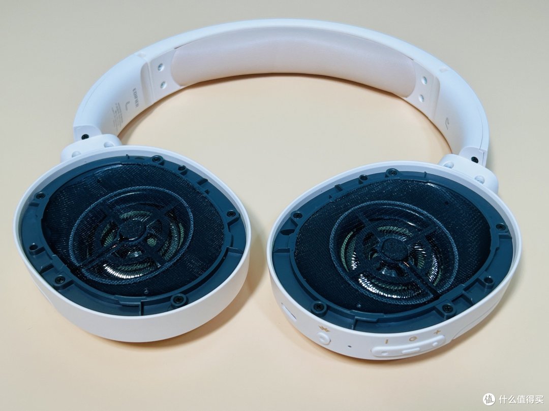 漫步者头戴耳机新贵之争,黑马w830nb能否战胜w820nb金标王