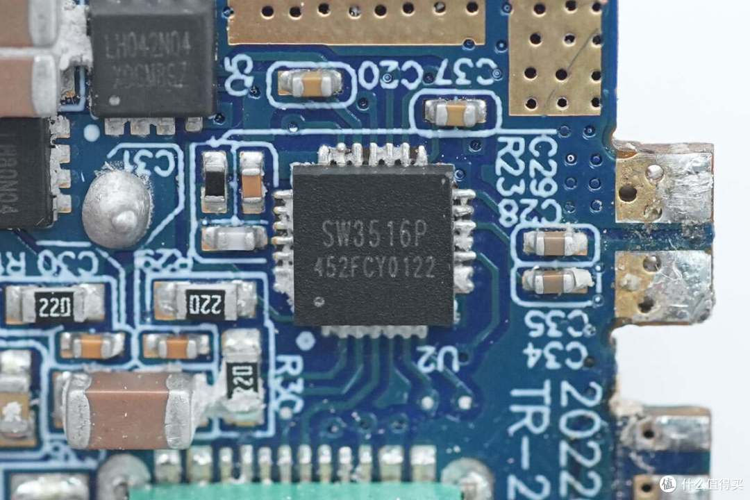 拆解报告：JOYROOM机乐堂140W 3C1A氮化镓充电器JR-TCG05CN