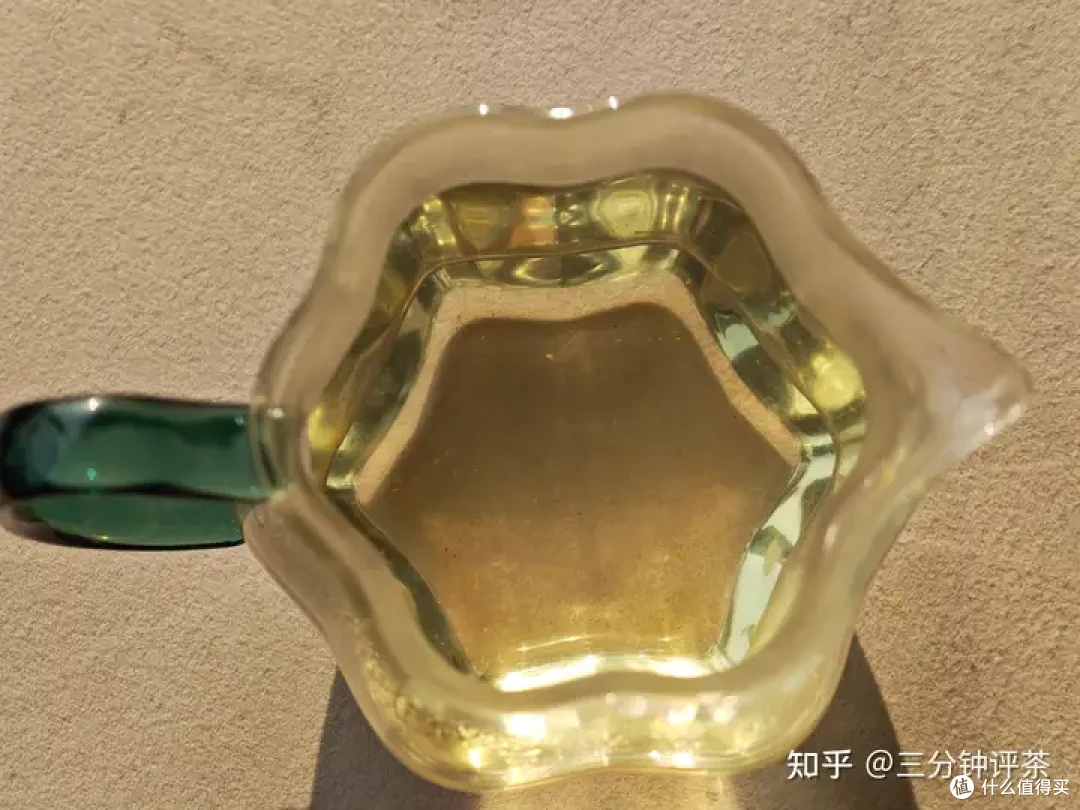 陈一凡的茉莉花茶怎么样？陈一凡2023一级茉莉花茶（飘雪系列）品鉴| 一日一茶 [2024/2/20]