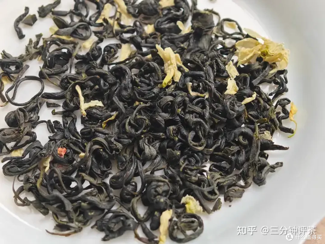陈一凡的茉莉花茶怎么样？陈一凡2023一级茉莉花茶（飘雪系列）品鉴| 一日一茶 [2024/2/20]