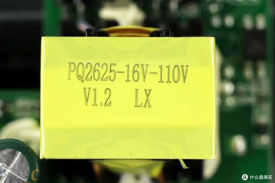 omnicharge多合一100w快充全能户外电源omni 20 拆解