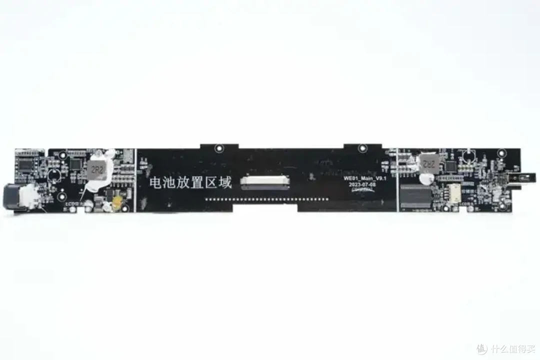 内置4节力神18650电芯,闪极10000mAh 互联网主机秘钥移动电源拆解