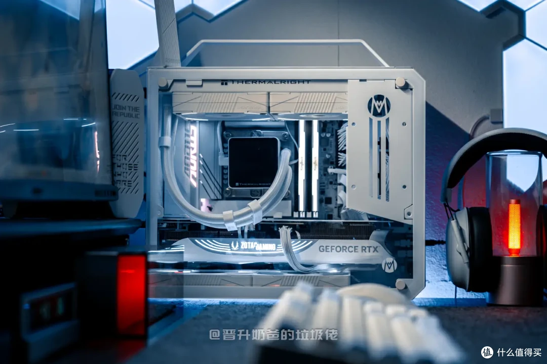 纯白主题装机,索泰RTX4070Tis+技嘉B760M冰雕X+金百达刃DDR5+机械大师C28