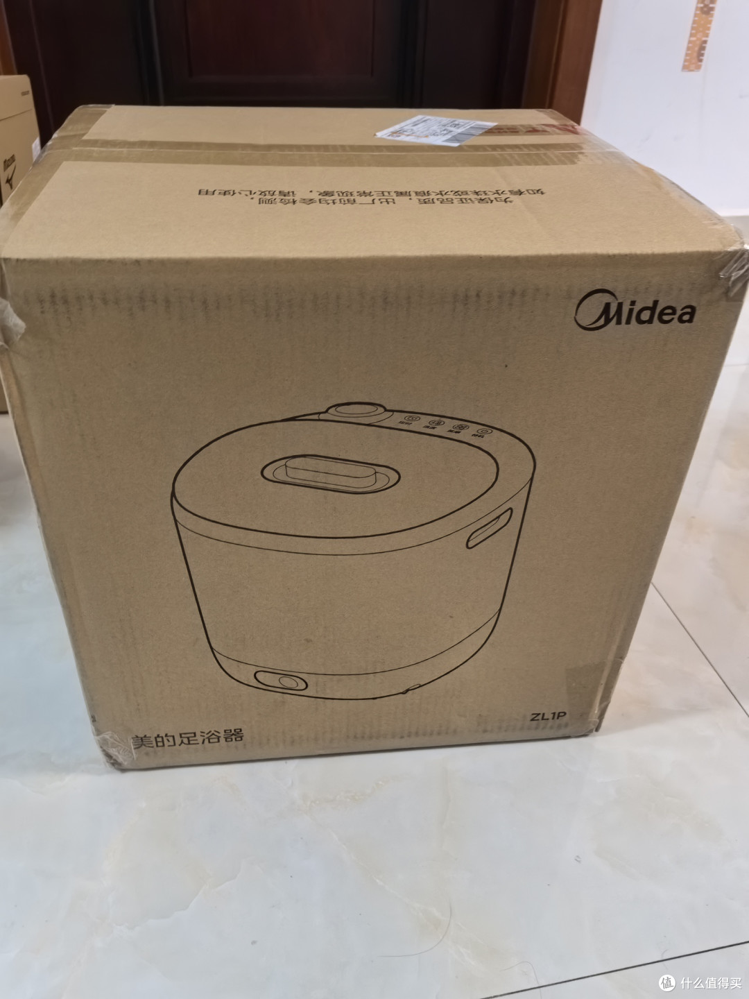 箱子外表完好没破损