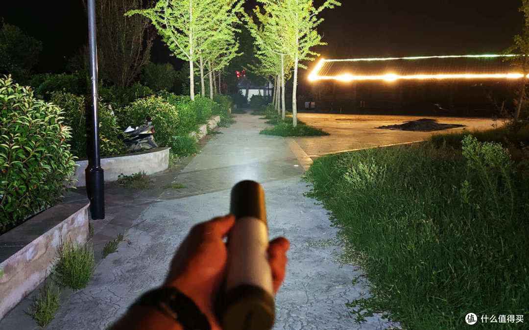 多功能变换,露营、徒步、钓鱼都适用,纳拓悟空露营灯分享体验