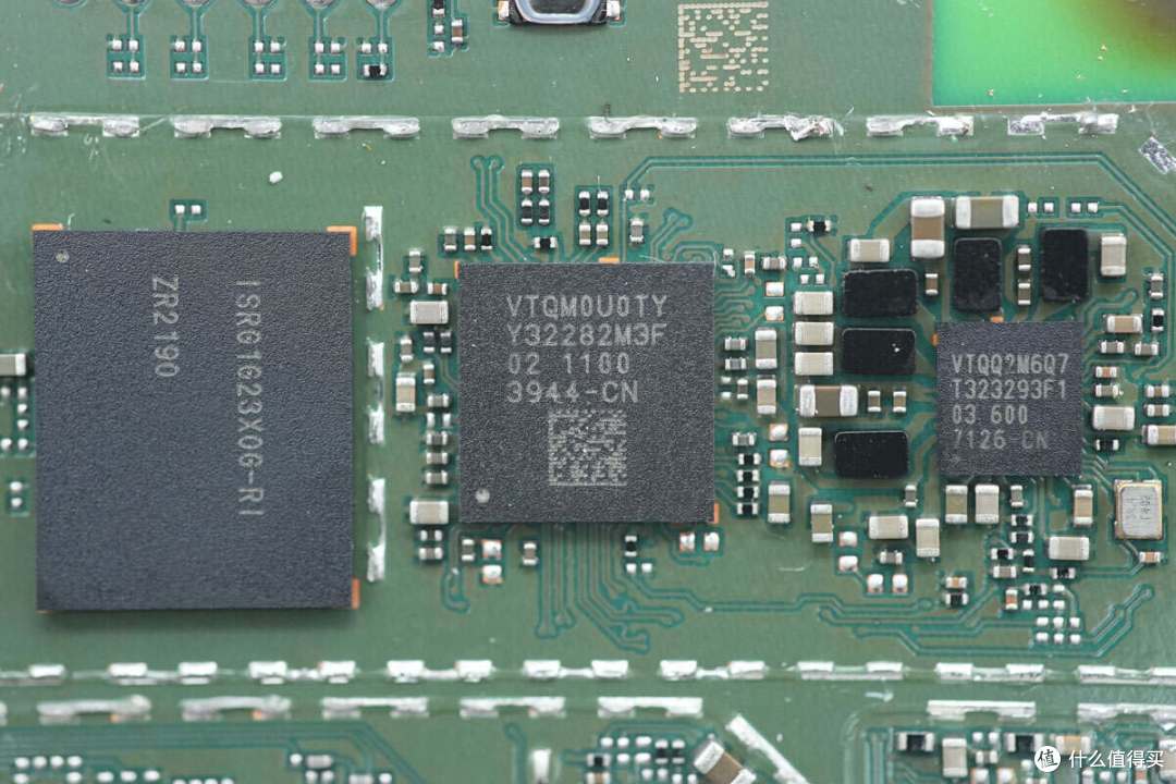 拆解报告:HUAWEI华为随行WiFi5