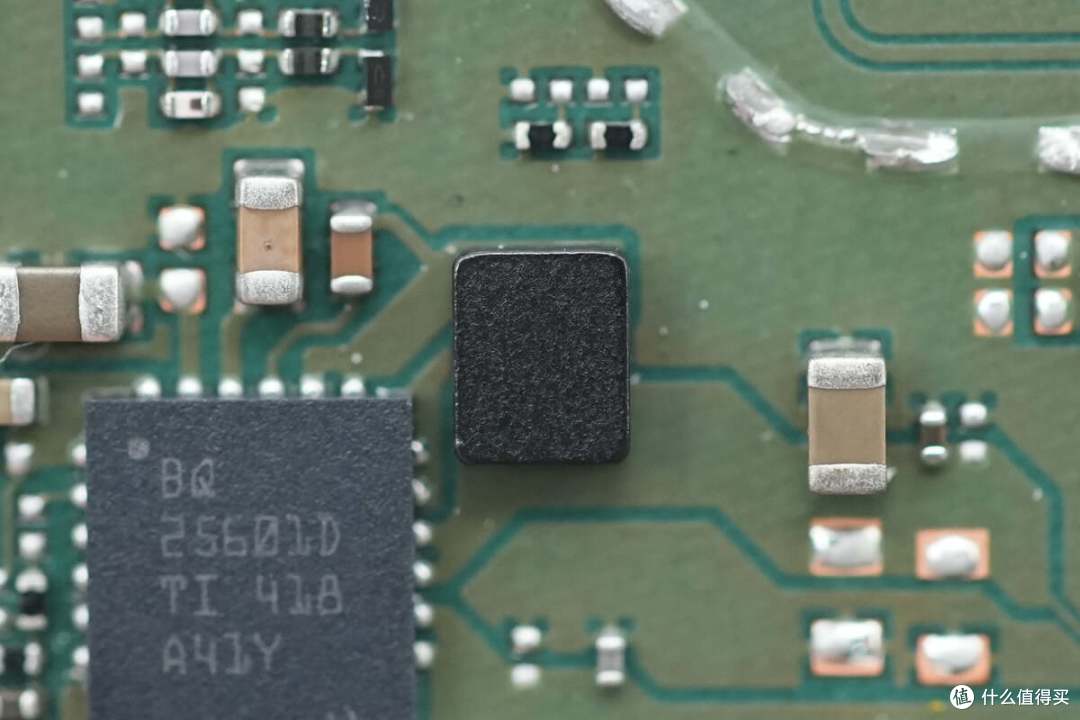 拆解报告:HUAWEI华为随行WiFi5