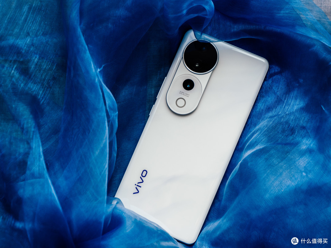 一支手机就是一个影棚!vivo S19 Pro除了柔光人像还剩什么?