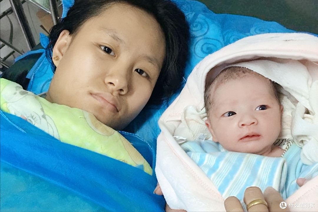 新生儿为何留脚印而不是手印?医生不明说,做父母的也要知道缘由