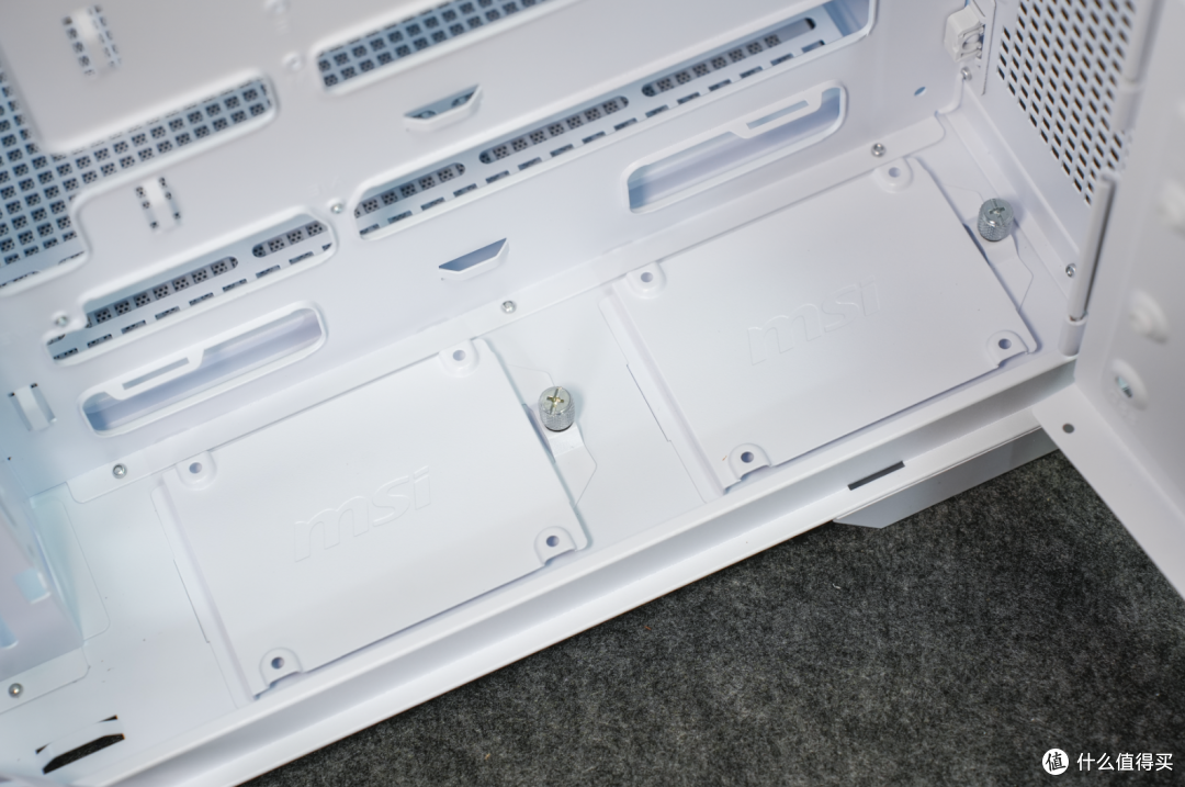 散热与兼容性更强!微星MAG PANO 100L PZ WHITE 白刃PLUS机箱装机实测