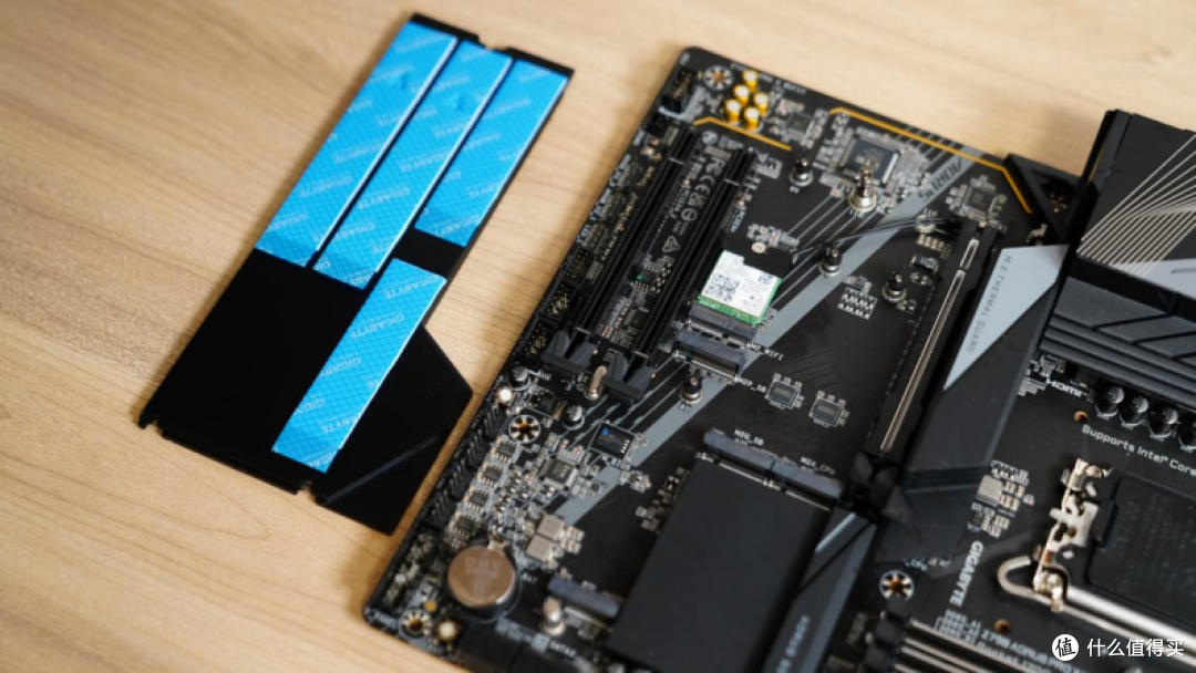 技嘉Z790电竞雕X+金百达DDR5 6800无灯黑刃能跑8000MHz?