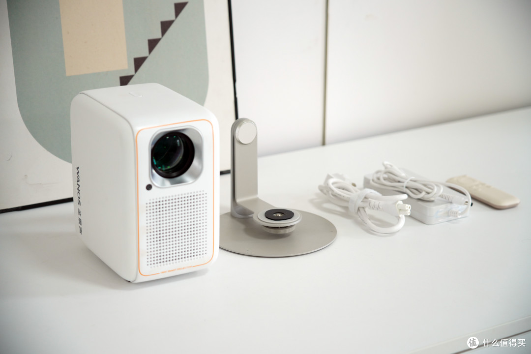 2024年投影仪怎么选？千元投影仪值得入手吗？有没有既好用又性价比高的？千元投影大眼橙C1D实测体验！